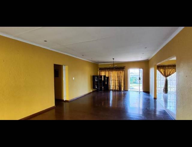 FARM FOR SALE IN PARKRAND